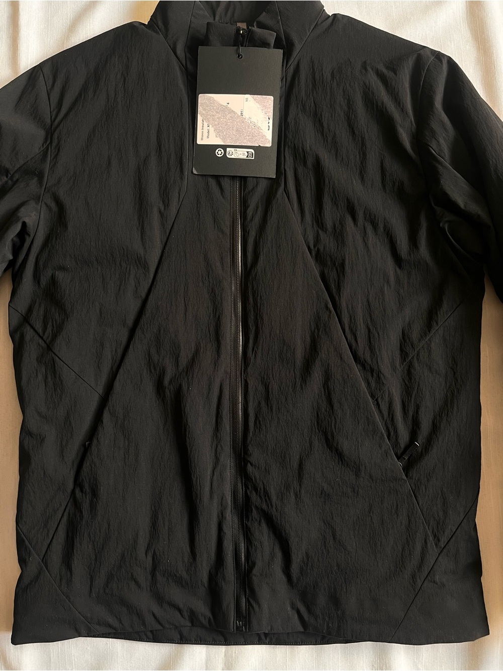 Arcteryx Veilance - Mionn Insulated Jacket Men's - Picture 4 of 7